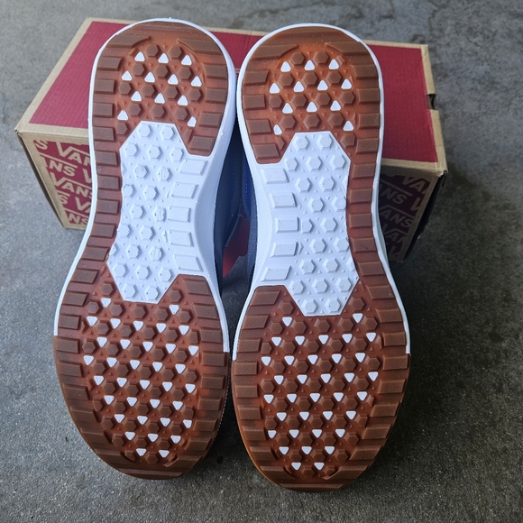 NWT Vans Ultrarange Rapidweld Shoes - Picture 6 of 9